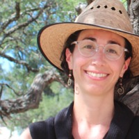 Juliana Merçon related author profile picture