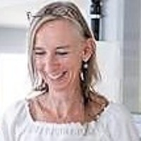 Regine Fellmann Brogli related author profile picture