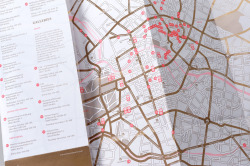 HOTEL AMANO
Corporate Design.
Vom Briefbogen über Broschüren, Beschilderung bis hin zur Barkarte wurde für das 2009 in Berlin Mitte eröffnete Hotel Amano ein Design entwickelt.
Dieses Projekt ist entstanden in Zusammenarbeit mit Marek Polewski //...
