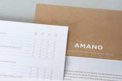 HOTEL AMANO
Corporate Design.
Vom Briefbogen über Broschüren, Beschilderung bis hin zur Barkarte wurde für das 2009 in Berlin Mitte eröffnete Hotel Amano ein Design entwickelt.
Dieses Projekt ist entstanden in Zusammenarbeit mit Marek Polewski //...