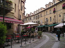 Elegant streets and a vibrant café culture are a feature of Turin Elegant streets and a vibrant café culture are a feature of Turin