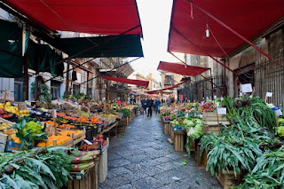 The daily Mercato di Capo runs the whole length of the Via Sant'Agostino in the centre of Palermo The daily Mercato di Capo runs the whole length of the Via Sant'Agostino in the centre of Palermo