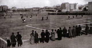 A football match at the Velodromo Umberto I in Turin Photo of a football match at the Velodromo Umberto I