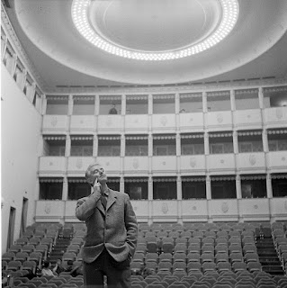 Sanzogno inside the Piccola Scala theatre in Milan, where he would play a major role Sanzogno inside the Piccola Scala theatre in Milan, where he would play a major role