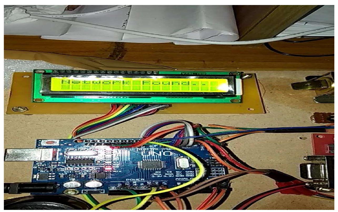 system to indicate or check the fingerprint in the next step.  Figure 4.3 Status of the LCD after finding the network 