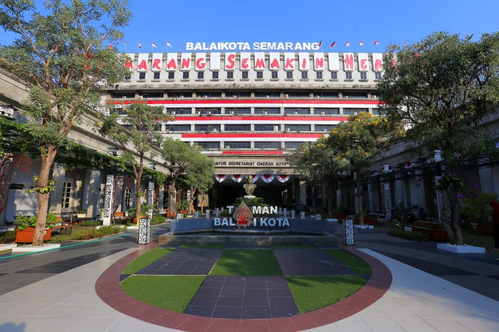balaikota semarang-highres