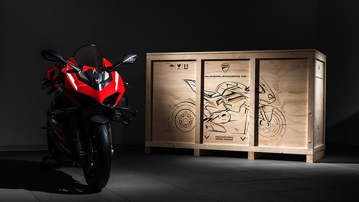 Ducati Superleggera V4, Motor Bermesin MotoGP dengan Bobot Ninja 250