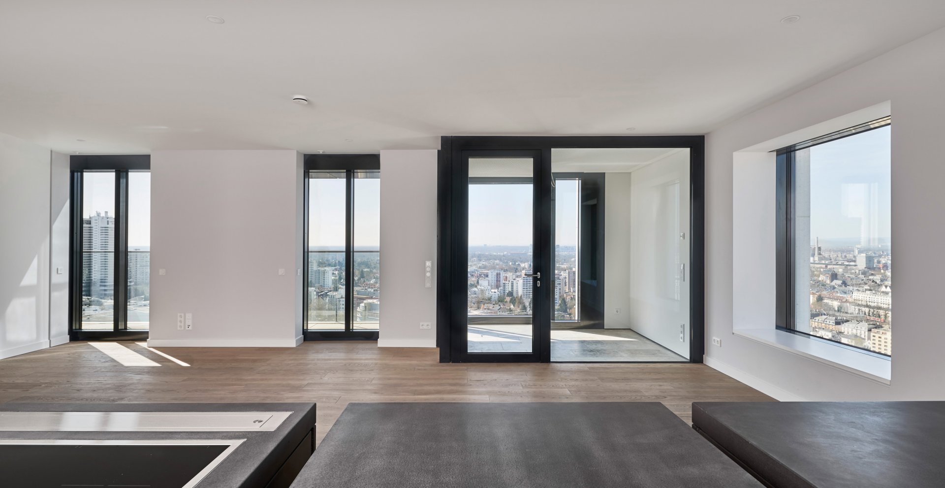 Norbert Miguletz 10_Meixner Schlüter Wendt_Neuer Henninger Turm_NM